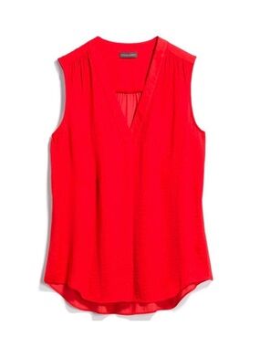 TWO LIKE NEW Vince Camuto Sleeveless V-Neck (size M)